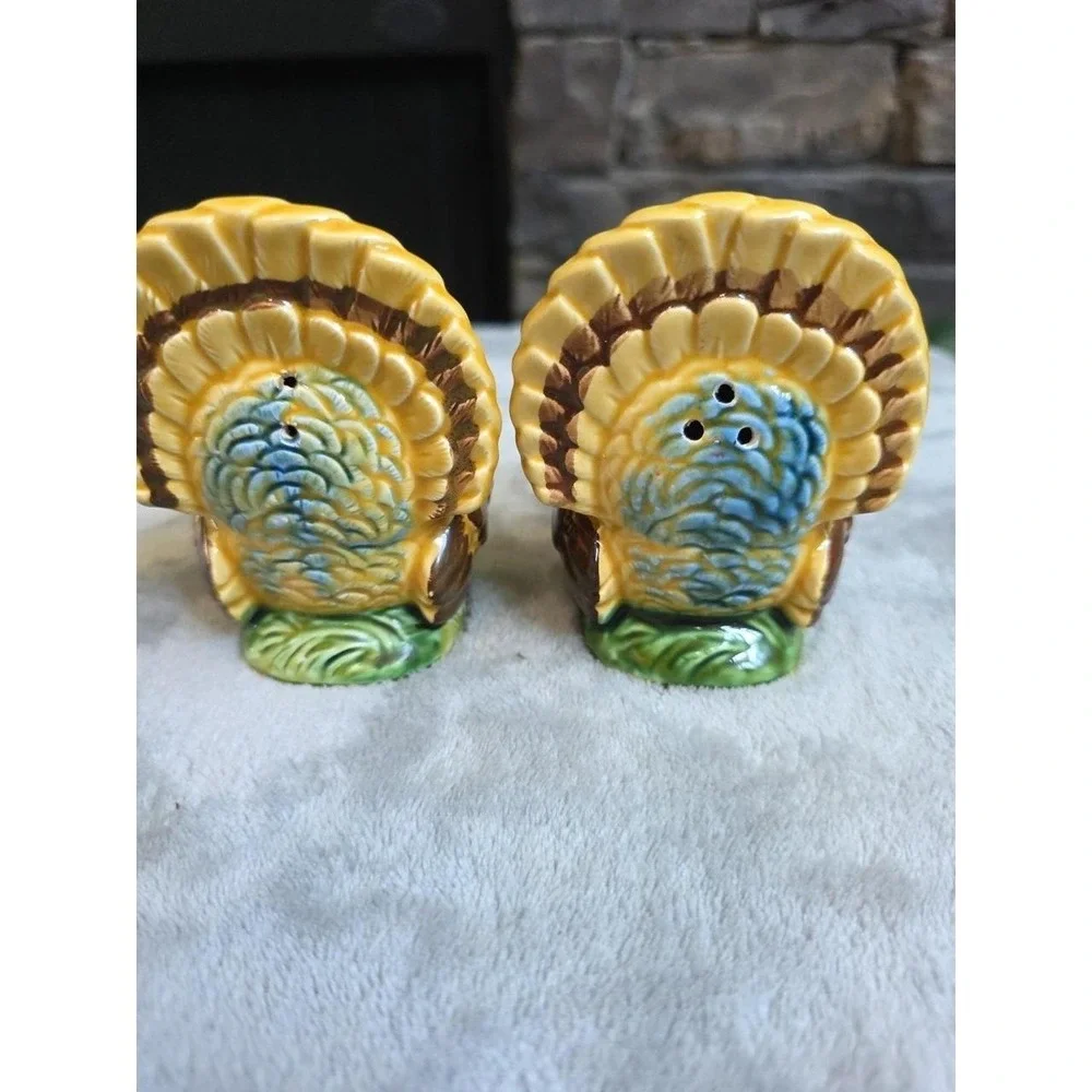 Vintage Handpainted Ceramic Thanksgiving Turkey Salt & Pepper Shaker Set